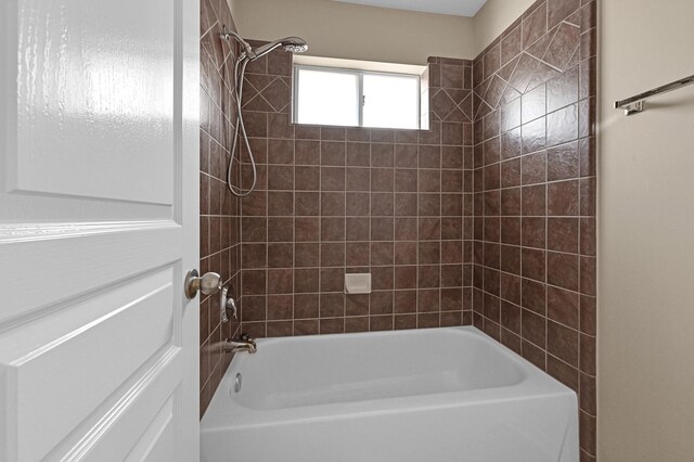 bathroom featuring shower / washtub combination