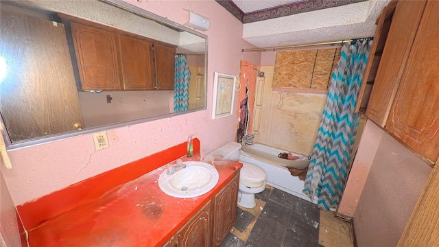 full bathroom featuring vanity, toilet, a textured ceiling, and shower / bath combo with shower curtain
