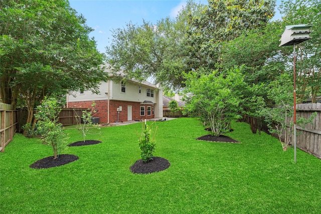 4614 Ringrose Dr, Missouri City, TX 77459 - view of yard with a fenced backyard