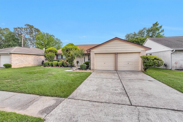 single story home with a front yard