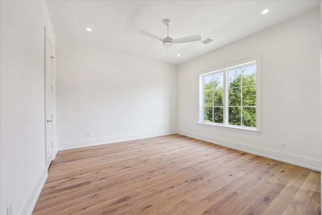4230 Whitman St, Houston, TX 77027 - unfurnished room featuring light wood-style flooring, baseboards, ceiling fan, and recessed lighting