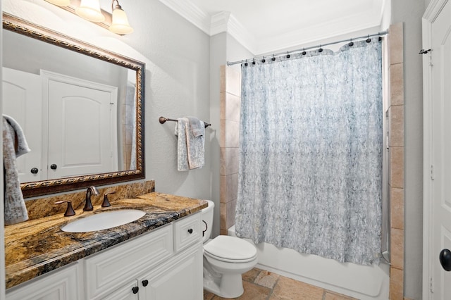 33026 Sawgrass Ct, Magnolia, TX 77354 - bathroom featuring crown molding, shower / tub combo with curtain, toilet, and vanity