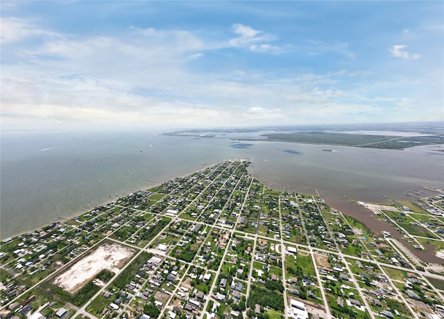 1004 8th St, San Leon, TX 77539 - birds eye view of property with a water view