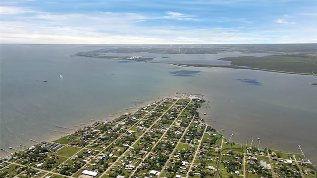 1004 8th St, San Leon, TX 77539 - bird's eye view with a water view