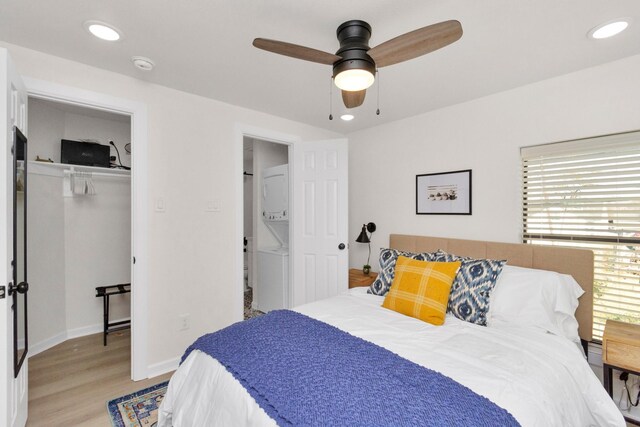1747 Forest Hill Blvd, Houston, TX 77023 - bedroom with light wood-style floors, a closet, recessed lighting, a ceiling fan, and baseboards
