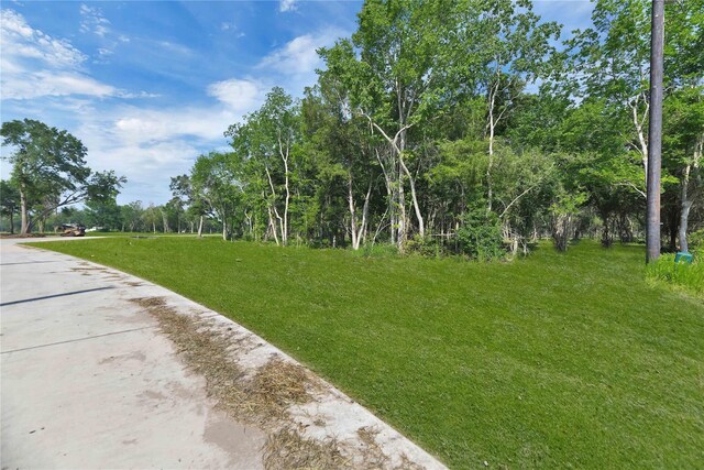 2702 Silver Maple Dr, Alvin, TX 77511