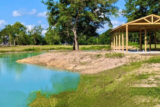 2702 Whispering Pine Dr, Alvin, TX 77511