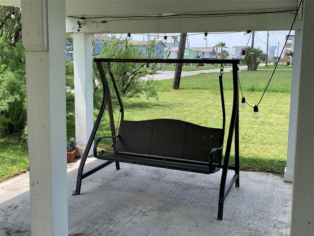 4222 Mason Dr, Galveston, TX 77554 - view of patio / terrace
