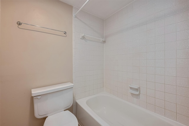 full bath with shower / bath combination and toilet