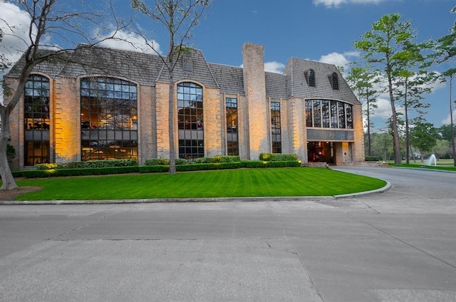 view of building exterior