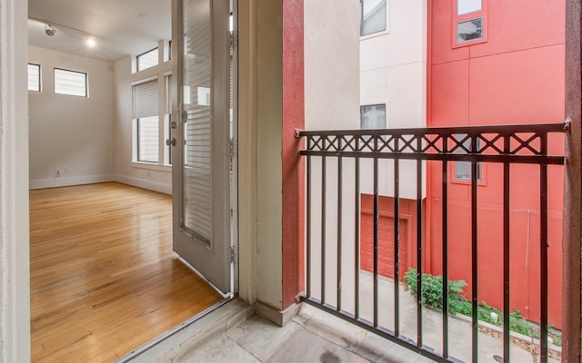402 Parker St, Houston, TX 77007 - view of balcony