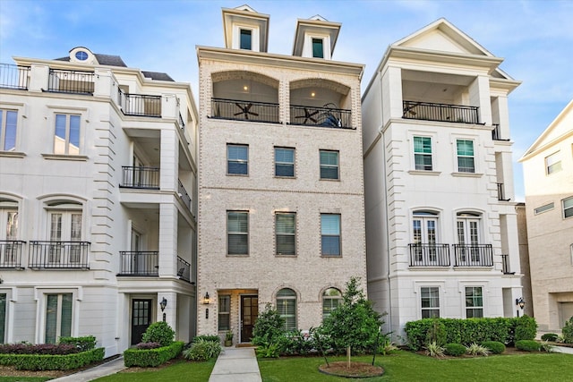 846 Dunleigh Meadows Ln, Houston, TX 77055 - view of front of home