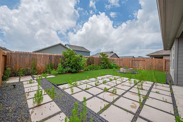 12518 Pelican Bay Dr, Houston, TX 77038 - view of patio with a fenced backyard