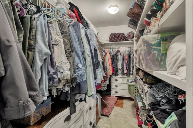 307 N St, Baytown, TX 77520 - view of walk in closet