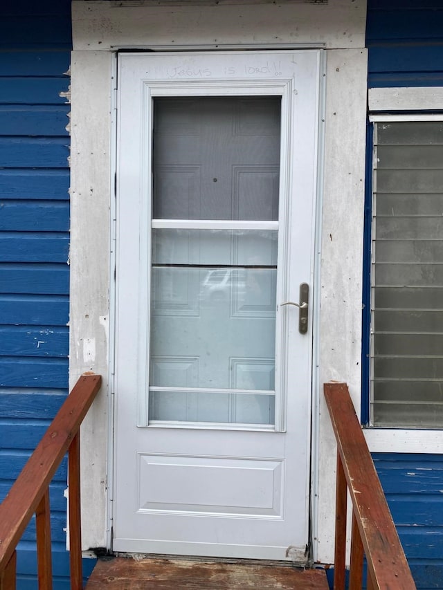 view of entrance to property
