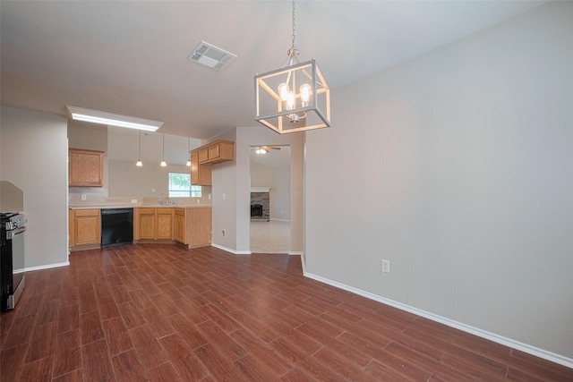unfurnished living room featuring visible vents, dark wood-style flooring, and baseboards