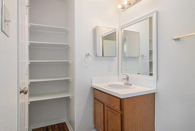 9607 Western Briar Ln, Humble, TX 77396 - bathroom featuring vanity