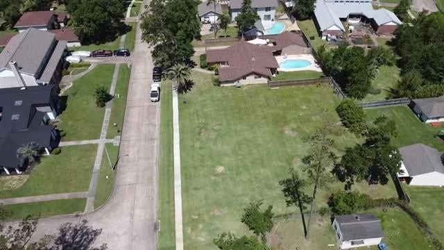 1002 Oak Leaf St, La Porte, TX 77571