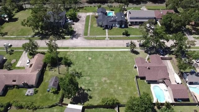 1002 Oak Leaf St, La Porte, TX 77571