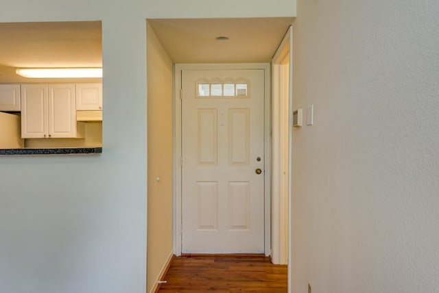 3500 Tangle Brush Dr Unit 7, The Woodlands, TX 77381 - entryway featuring wood finished floors