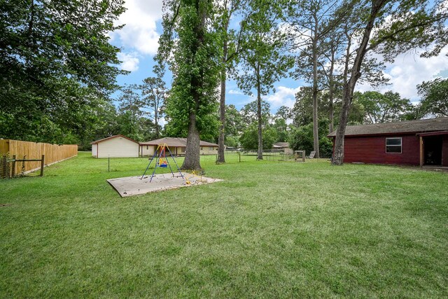 14135 Limerick Ln, Tomball, TX 77375 - view of yard