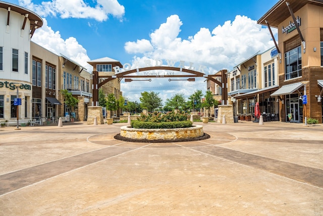 view of surrounding community