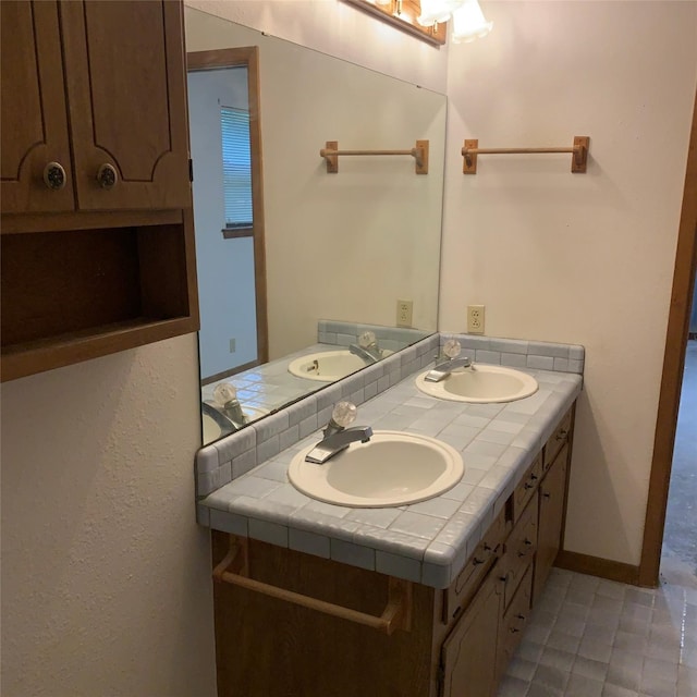 169 Lakeview Pnes, Livingston, TX 77351 - bathroom with double vanity