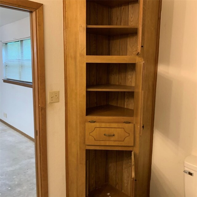 169 Lakeview Pnes, Livingston, TX 77351 - view of closet