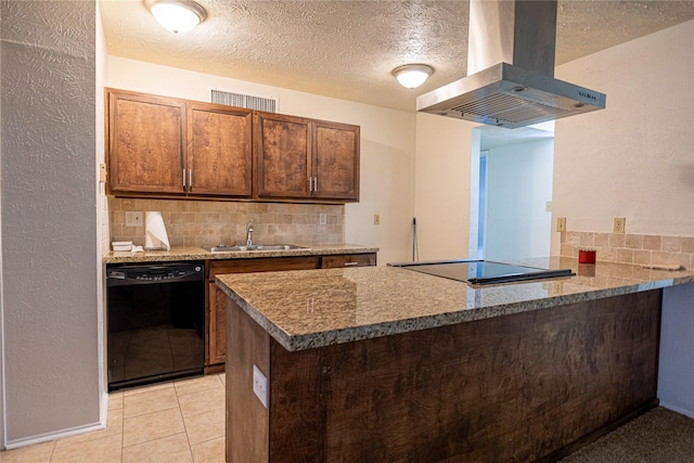 kitchen featuring decorative backsplash, a sink, ventilation hood, black appliances, and a peninsula