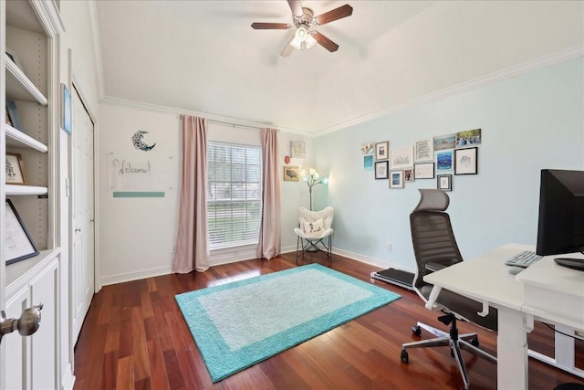 office area featuring crown molding, a ceiling fan, baseboards, and wood finished floors