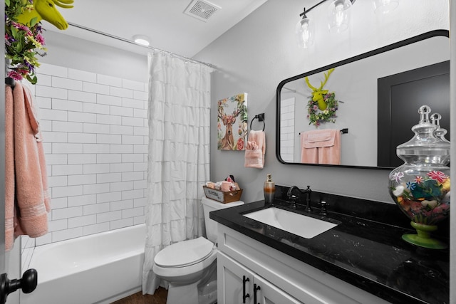 full bath featuring visible vents, shower / bath combination with curtain, toilet, and vanity
