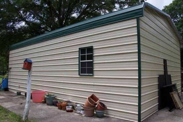 view of side of home