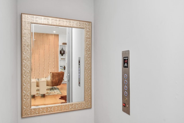 2303 Yupon St, Houston, TX 77006 - view of room details