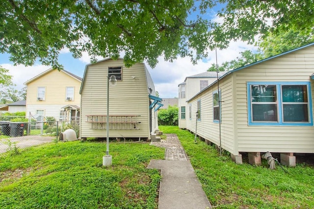 1817 Mcdaniel St, Houston, TX 77093 - view of property exterior with fence