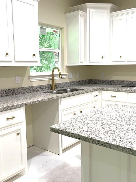 1112 Holly Springs Dr, Huntsville, TX 77320 - photo 9