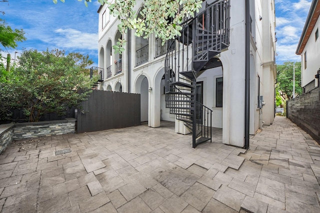 403 W Pierce St W, Houston, TX 77019 - view of patio / terrace featuring stairs and fence