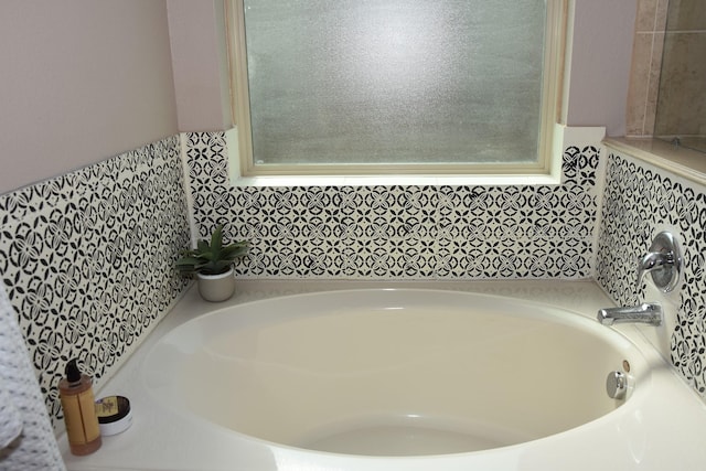 3009 Kurth Canyon Ct, League City, TX 77573 - bathroom with a garden tub