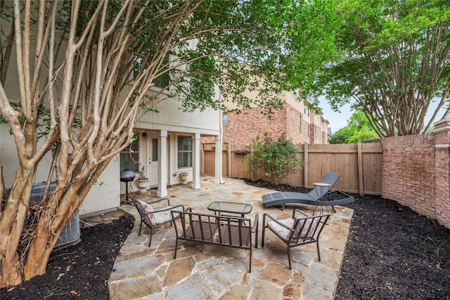 7824 Stoneyway Dr, Houston, TX 77040 - view of patio featuring a fenced backyard