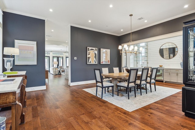 dining space featuring visible vents, baseboards, beverage cooler, dark wood-style floors, and recessed lighting