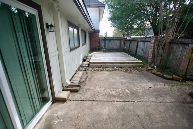 12024 Mighty Oak Dr Unit A, Houston, TX 77066 - view of patio / terrace with a fenced backyard