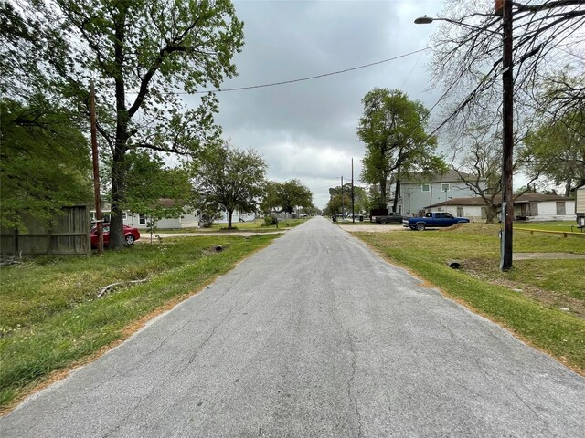 527 Marcella St, Houston, TX 77091
