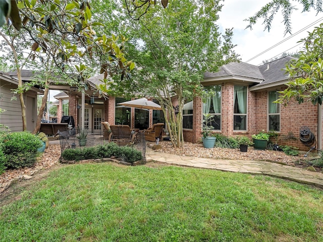 view of yard with a patio