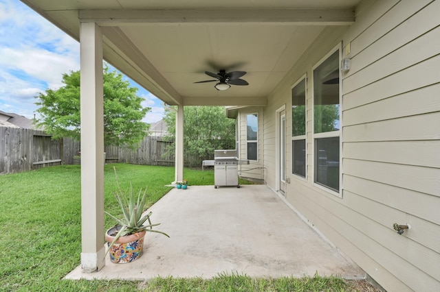 7610 Willow School Dr, Spring, TX 77389 - view of patio / terrace featuring a ceiling fan and a fenced backyard