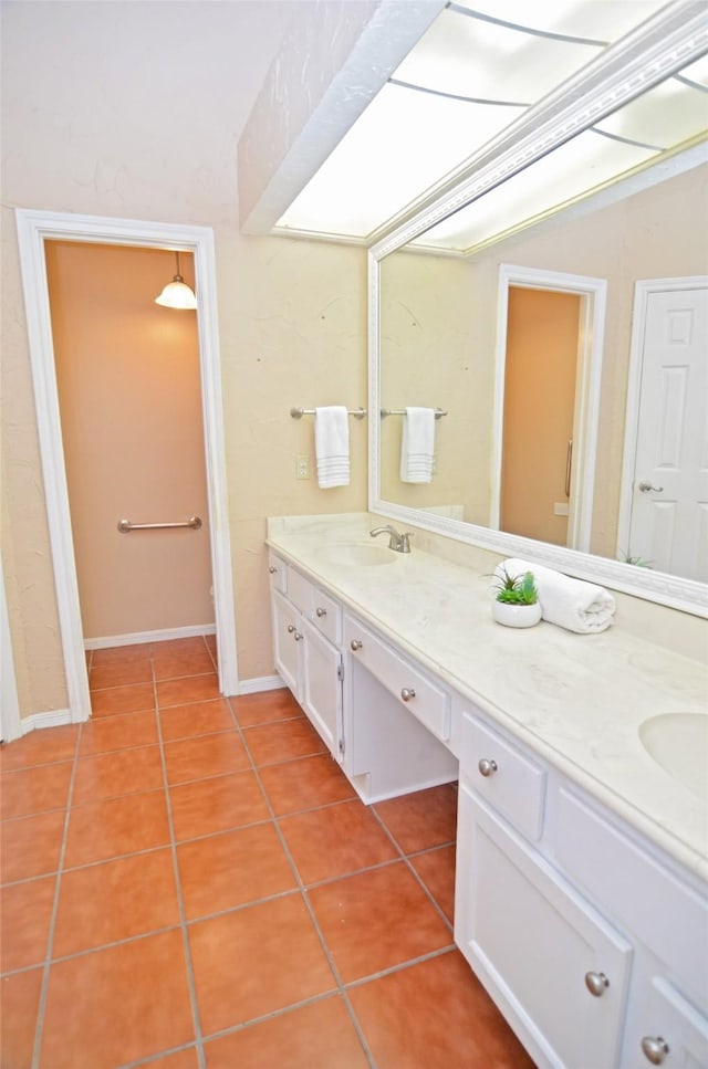 16806 Ashmoor Way, Houston, TX 77058 - full bath featuring double vanity, tile patterned floors, and baseboards
