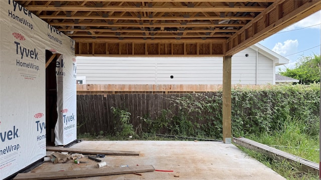 1725 Ebony Ln, Houston, TX 77018 - view of garage