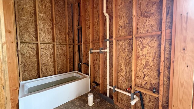 1725 Ebony Ln, Houston, TX 77018 - full bathroom featuring a tub to relax in