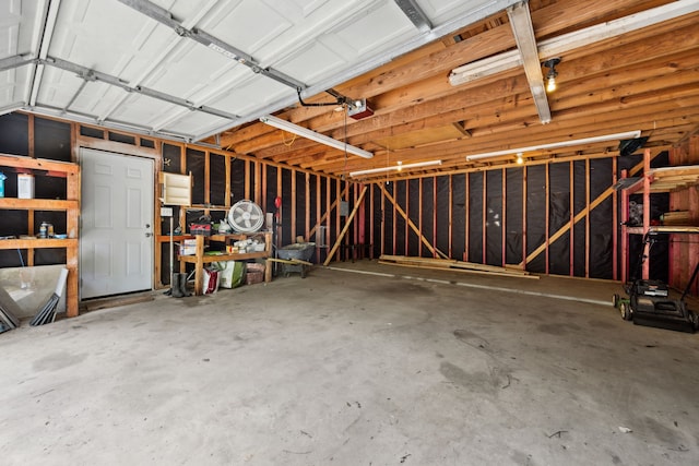 40206 Colfax Rd, Magnolia, TX 77354 - garage featuring a garage door opener