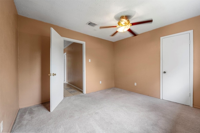 4027 Brookhead Trl, Houston, TX 77066 - unfurnished bedroom featuring visible vents, carpet, and ceiling fan