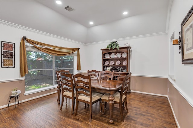 dining space with recessed lighting, baseboards, visible vents, and wood finished floors