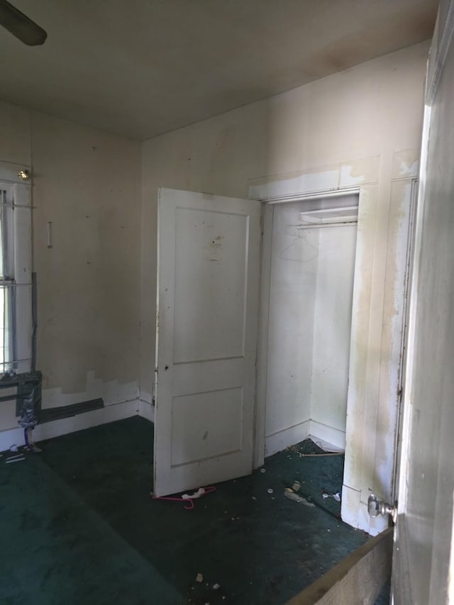 unfurnished bedroom featuring a closet